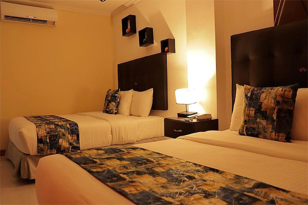 Hotel Alto Mar Catia La Mar Exterior foto