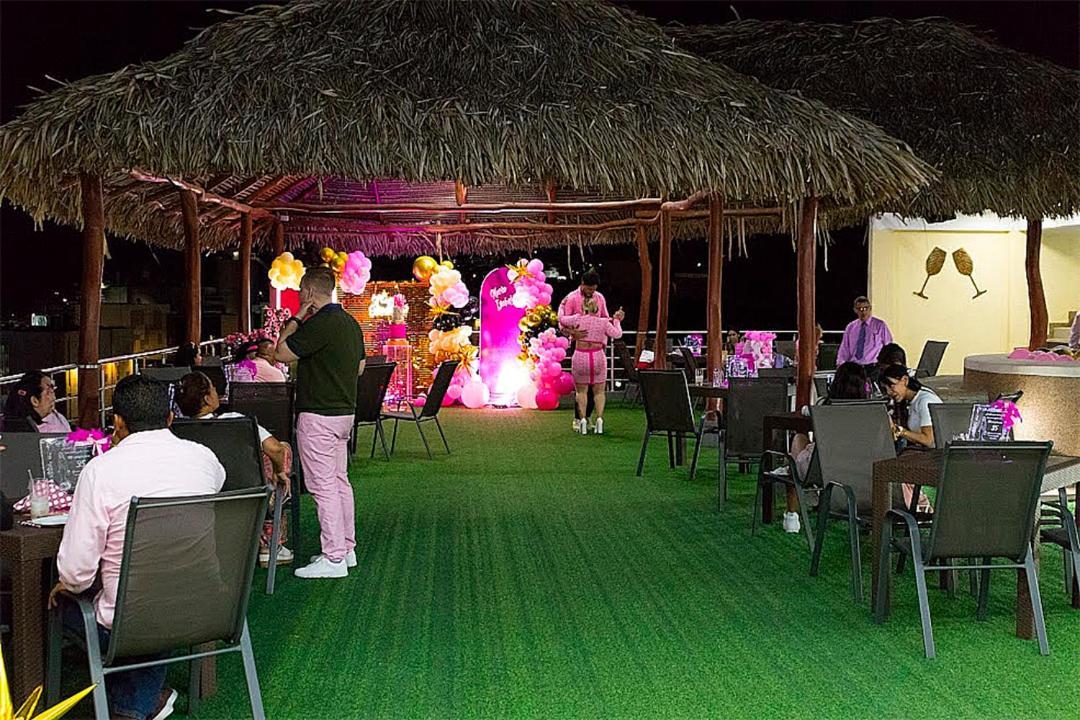 Hotel Alto Mar Catia La Mar Exterior foto